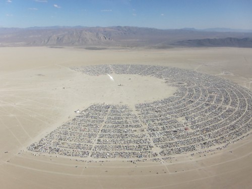 Фестиваль Burning Man в пустыне Блэк-Рок - едва ли не единственный успешный пример Временной Автономной Зоны, существующей уже почти 30 лет.